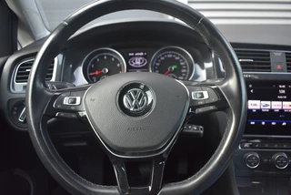 Volkswagen Golf 1.5 TSI COMFORTLINE BUSINESS ADAP. CRUISE / CARPLAY / 18
