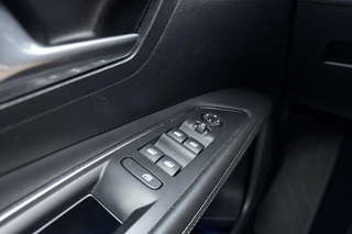 Peugeot 3008 1.6 e-THP Allure Automaat | Trekhaak | Electrische achterklep | Keyless | Lichtmetalen velgen | Dakdragers | Camera / 20