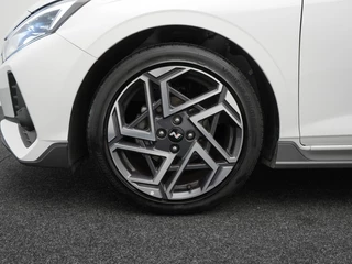 Hyundai i20 1.2 N Line | Navigatie | Private lease 409,- p.m. | / 38