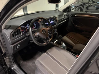 Volkswagen T-Roc 1.0 TSI Style Carplay Cruise Trekhaak NAP / 25