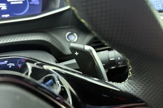 Peugeot 208 1.2 Hybrid 145 e-DCS6 GT | 17 Inch | Automaat | Achteruitrijcamera | Apple carplay | Voorstoelen verwarmd | / 22