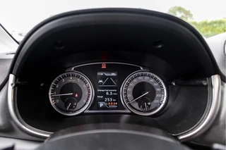 Suzuki Vitara 1.4 Boosterjet Select  | Pano | Trekhaak | Carplay / 9
