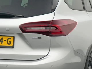 Ford Focus Wagon 1.0 EcoBoost Hybrid ST Line X Navigatie | Trekhaak | Panodak | / 48