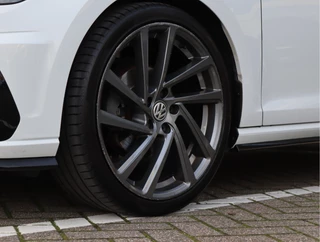 Volkswagen Golf 1.0 TSI Highline R-line  | Panoramadak | Camera | Virtual | LED / 11
