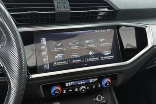 Audi Q3 45 TFSI e S Line / 15