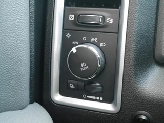 Dodge Ram 1500 5.7 V8 4x4 Crew Cab 5'7 Sport | Dubbele cabine | 3500KG Trekgewicht | Camera voor en achter | Sidesteps | Climate control | Trekhaak | Navigatie | Stoel en stuurverwarming / 19