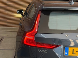 Volvo V60 2.0 B3 R-Design | Panoramadak | Harman Kardon | 360 Camera | Apple carplay & Android Auto / 41