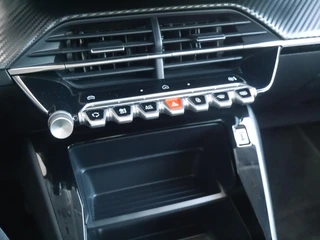 Peugeot 208 1.2 PureTech 100 Style | Lage km.stand | Airco | Cruise control | Parkeersensoren achter | Apple Carplay/Android Auto | Led verlichting / 30