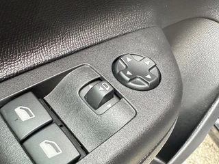 Opel Corsa 1.2 Level 4 Ultimate | 360* Camera | Cruise Control | Climate Control | Sportstoelen | Navigatie | Carplay/Android Auto / 11