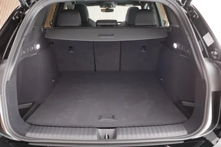 Audi Q6 306pk S edition performance 100 kWh Trekhaak Panoramadak B&O 360Camera Matrix HUD Keyless S-Line / 55