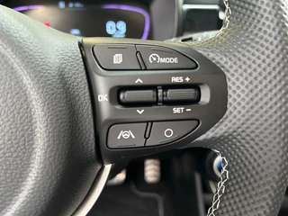 Kia Picanto 1.0 DPI GT-Line Automaat | Apple Carplay / Android Auto | Navigatiesysteem | Stoel + Stuurverwarming | Elektrisch Bedienbaar Schuif / Kanteldak | Parkeersensoren + Camera Achter | Cruise Control | Dodehoekdetectie + Correctie | Lichtsensor | 16"Lichtmetalen Velgen / 18
