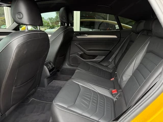 Volkswagen Arteon 2.0 TSI Business R - NL Auto Leder Pano Navi 19inch LMV / 18
