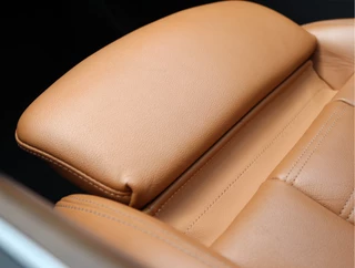 BMW 3 Serie 320i High Executive Edition  | Schuifdak | Leder | Camera | Org. NL / 58