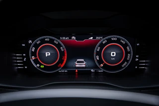 Skoda Karoq 1.5 TSI ACT Sportline Business | Autom. | Navi | PDC | Cruise | LED / 55