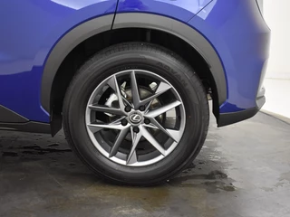 Lexus LBX 2WD Comfort Plus Keyless | Parkeersensoren | Blindspot / 29