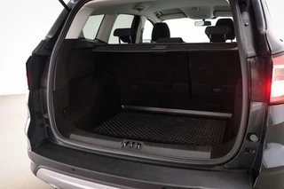 Ford Kuga 1.5 EcoBoost Trend Ultimate | CLIMA | VOORRUITVERWARMING | APPLE | TREKHAAK | 18" / 14