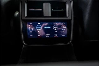 Porsche Taycan 4S Performance 93 kWh Vierwielbesturing Innodrive Matrix Bose / 25