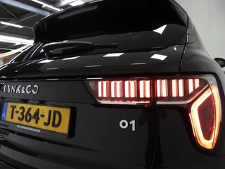 Lynk & Co 01 1.5 PHEV BlackLine ZWARTE HEMEL/360CAM/SCHUIFDAK/LED/20"LMV! / 39