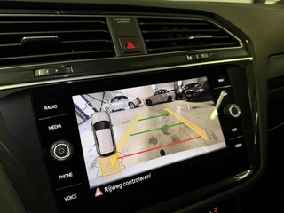 Volkswagen Tiguan 1.5 TSI R-Line Pano Head-up Trekhaak VOL! / 21