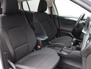 Ford Focus Wagon 1.0 EcoBoost Hybrid Titanium  | Trekhaak | Navigatie | Org. NL / 21