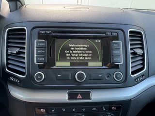Volkswagen Sharan 1.4 TSI Highline Edition 7 pers * Navigatiesysteem * Elektr. Schuifdeuren * Parkeersensoren * Cruise Control * / 26