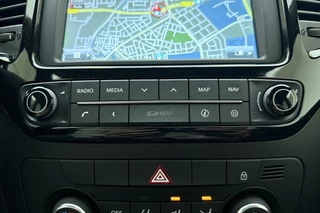 Kia Venga 1.4 CVVT DynamicPLusLine | Trekhaak | Navigatie | camera | Weinig kilometers | Hoge instap | Parkeersensoren | Lichtmetalen velgen / 24
