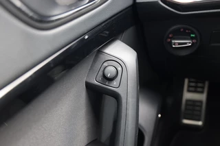 Seat Ateca 1.5 TSI FR Business Intense|Automaat|Camera|Navi|Trekhaak| / 30