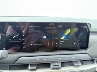 Kia EV3 GT-Line Business Edition 81.4 kWh  Navigatie - Achteruitrijcamera - Apple & Android Carplay - Nieuw uit voorraad leverbaar / 29