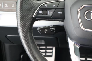 Audi Q7 55 TFSIe 381pk quattro Pro Line S Leder Memory Sluithulp B&O Panoramadak Camera Stoel + Stuurverwarming Luchtvering Navigatie 2x S-Line / 18