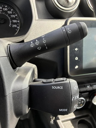 Dacia Duster 1.3 TCe Comfort | Airconditioning | Cruise control | Parkpilot | Apple Carplay/Android Auto | Elektrisch Pakket | LM-Velgen / 21