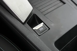 Peugeot 308 SW 1.2 Hybrid 145 e-DCS6 Allure / 35