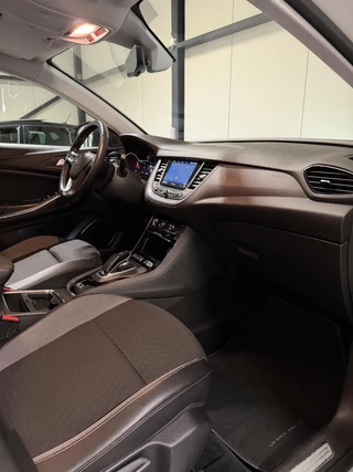 Opel Grandland X 1.6 Turbo Hybrid Camera Elegance Carplay / 34