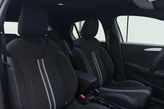 Opel Corsa Electric Long Range GS 51 kWh | Climate control | NIEUW | tot 429km WLTP | 100kW snelladen | Stoel- & stuurverwarming | Camera | Apple Carplay/Android Auto / 15