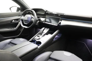 Peugeot 508 SW 1.6 HYbrid GT | Nieuwe tractiebatterij | 225pk | 18" LM Velgen | Camera | Dodehoek Detectie | Full LED | Lane Assist | Navigatie | Afneembare trekhaak / 4