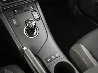 Toyota Auris Touring Sports 1.8 Hybrid Active Bluetooth | Camera | Cruise | / 25