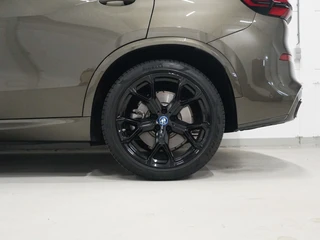 BMW X5 xDrive50e M-Sport Panoramadak | Massage | Harman Kardon / 42