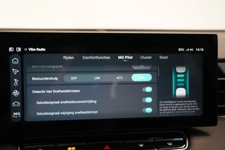 MG HS MG PHEV 1.5 Luxury  Treeplanken electrische klep 360 camera 24 Maanden garantie* (Vraag naar de voorwaarden) / 17