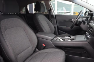 Hyundai Kona EV Fashion 64 kWh|Krell Audio|HUD|Camera|Carplay|SOH 94% / 23