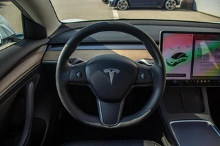 Tesla Model 3 Standard RWD Plus 60 kWh, SOH 92% Autopilot / 15
