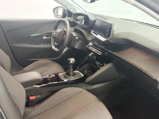 Peugeot 208 1.2 PureTech Allure Pack Navigatie, Carplay, Parkeercamera / 13