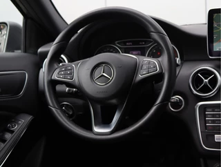 Mercedes-Benz A-Class 180 Ambition  | Trekhaak | Navigatie | LED | Org. NL / 18