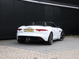 Jaguar F-TYPE 3.0 V6 Convertible / 4