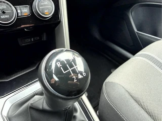 Volkswagen T-Roc 1.0 TSI Style  Camera, App Connect, Elek.Achterklep, Trekhaak / 14