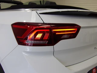 Volkswagen T-Roc 1.5 TSI 150pk 7-DSG R-line / 20
