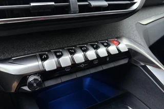 Peugeot 5008 1.2 PureTech GT-Line | Apple carplay/Android auto | Automatische airco | Cruise control | Lichtmetalen velgen 19'' | Navigatie | / 24