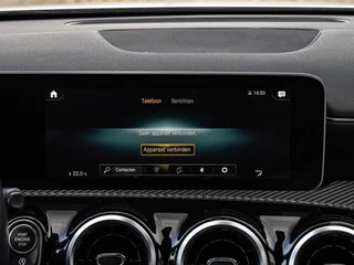 Mercedes-Benz A-klasse 180 d Launch Edition Widescreen Camera Apple CarPlay Android Auto Navigatie Stoelverwarming / 23