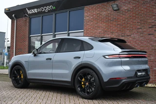 Porsche Cayenne Coupé 4.0 Turbo E-Hybrid GT  Burmester PDCC Carbon HUD ACC 360 / 7