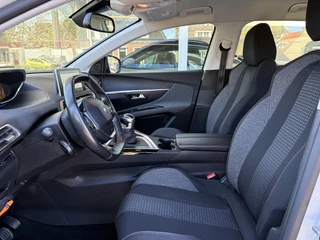 Peugeot 3008 1.2T 130pk Blue Lease Executive | Dealeronderhouden | Trekhaak | Navigatie | Parkeersensoren | Climate Control | Apple Carplay/Android Auto / 9