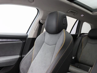 Skoda Superb Combi 1.5 TSi 204 Pk PHEV Edition | Panoramadak | Stoelverwarming | Camera | Trekhaak | Adaptive Cruise | 17 Inch | 23.131 Km !! / 40