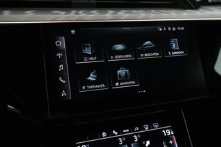 Audi Q8 e-tron 50 quattro 340pk Advanced Edition 95 kWh SOH 100% Camera Memory ACC HUD Stoelverwarming Keyless Navigatie / 24